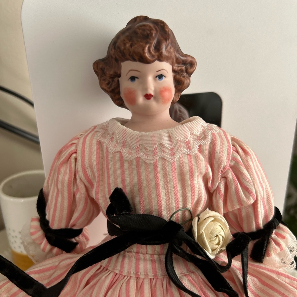 Vtg China head porcelain doll